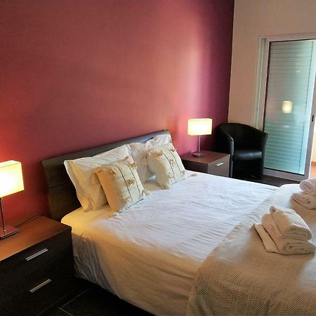 Faro Downtown Holiday Apartment ภายนอก รูปภาพ