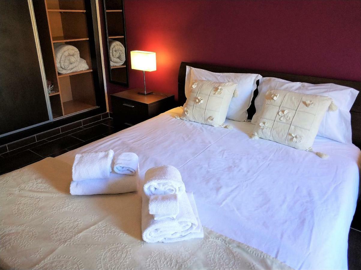 Faro Downtown Holiday Apartment ภายนอก รูปภาพ